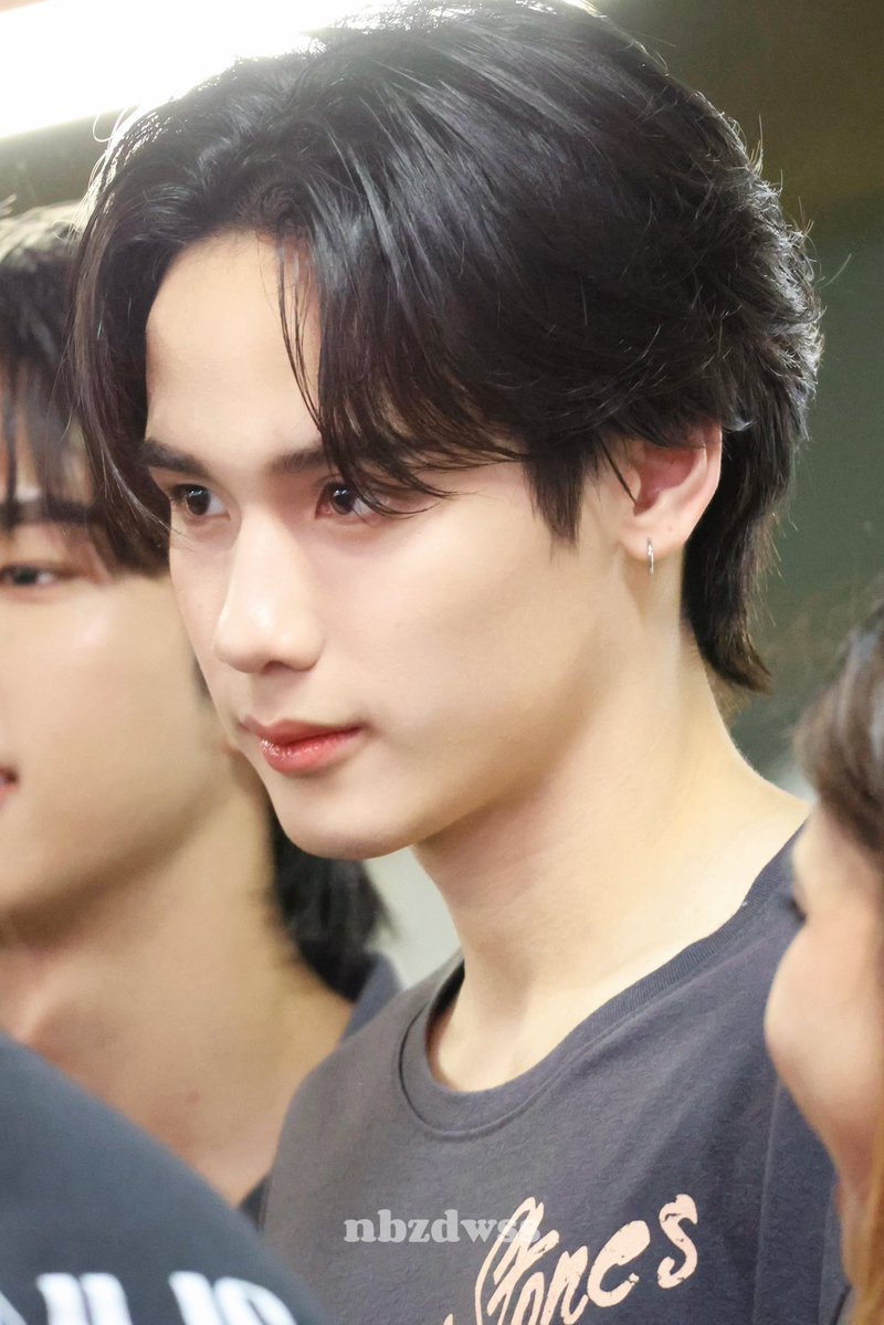 imnbzdwss's tweet image. 01.12.2025 H2HicesDream

#SurfJava #swensurf #javabh 
#H2HicesDream #H2HseriesEP6