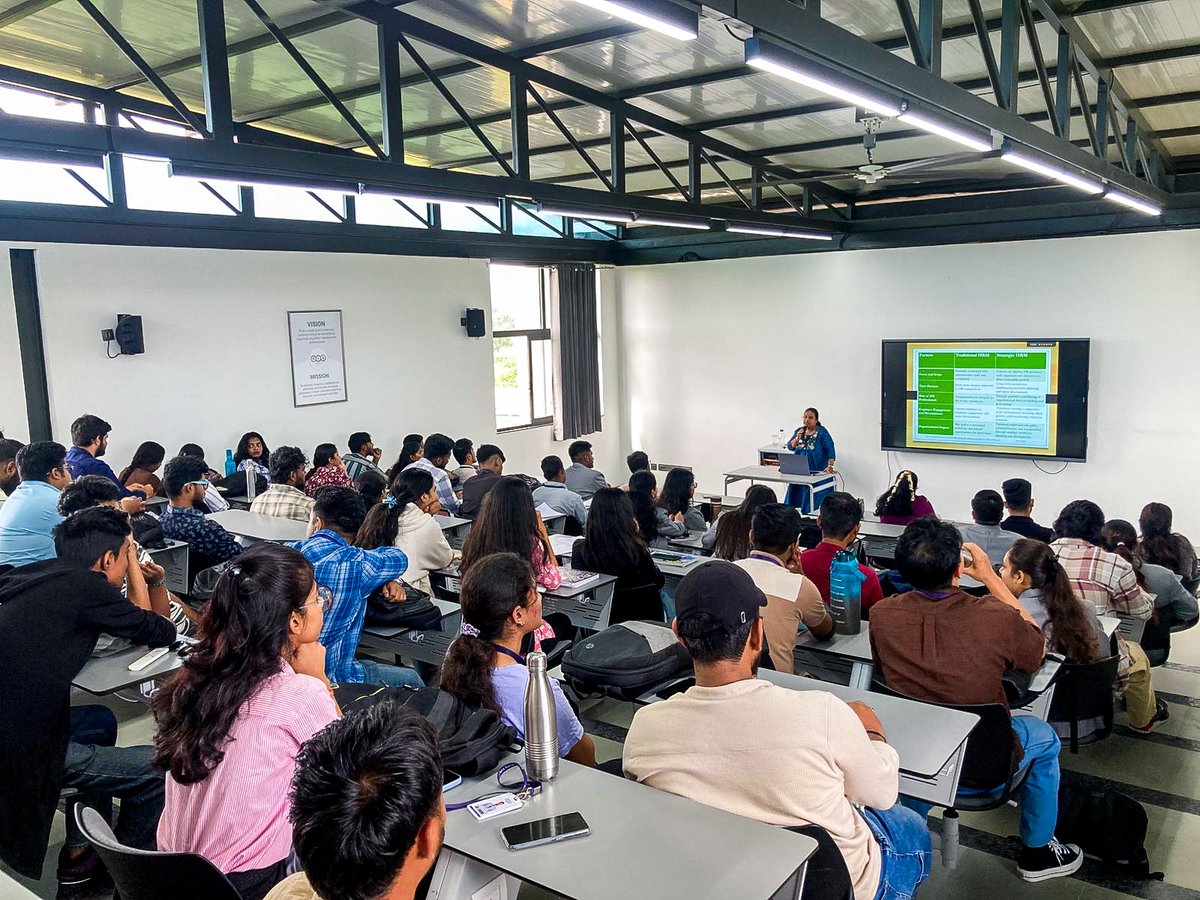 nsbindia's tweet image. On 17 Oct 2025, NSB Bangalore hosted a Guest Lecture by Ms. Kavitha Lakshminarayan on “Strategic HRM.” MBA students gained key insights on aligning people, performance and business goals shaping them into future-ready professionals.
#NSB #NSBBangalore #GuestLecture #SHRM