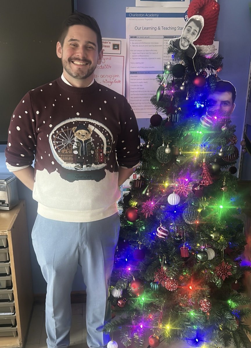 CAHumanities's tweet photo. Welcome to the Humanities Faculty Christmas Countdown, where we will share a Christmas fact each day🎄 first is Mr Jessiman, who let us know that 12m Christmas jumpers are sold in the UK each year! https://t.co/WOu7mo5FDt