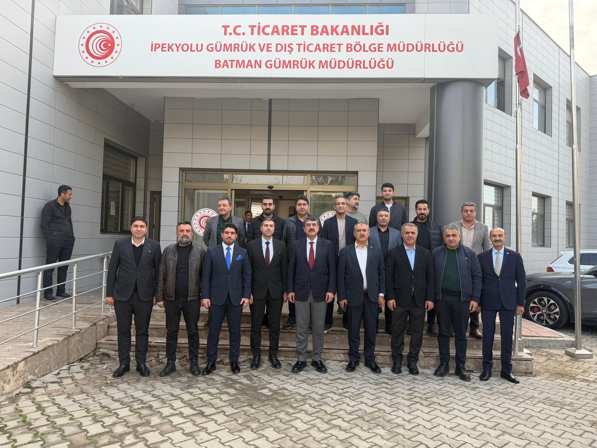 Batman’ın İhracat Hedefleri İçin Sahadayız… 

İl Başkanımız Hüseyin Şansi ile birlikte; Batman Gümrük Müdürü, DAİB Batman Temsilcisi ve OSB Başkan Vekili ile bir araya gelerek şehrimizin ihracat potansiyelini değerlendirdiğimiz toplantıya katıldık.

Şehrimizin üretim gücüne