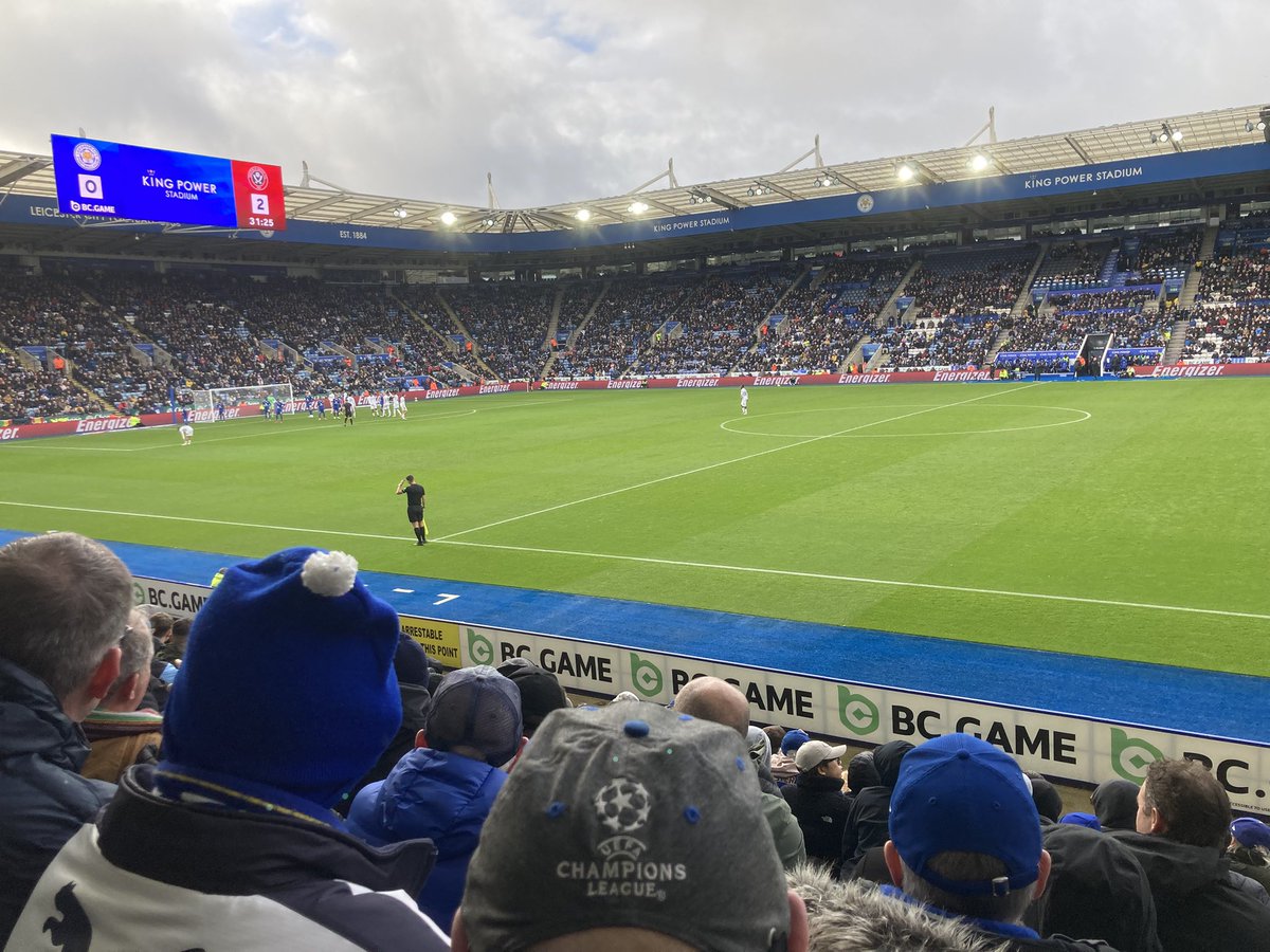 windy54's tweet image. View just before the third goal, why us everyone back in our area #LCFC