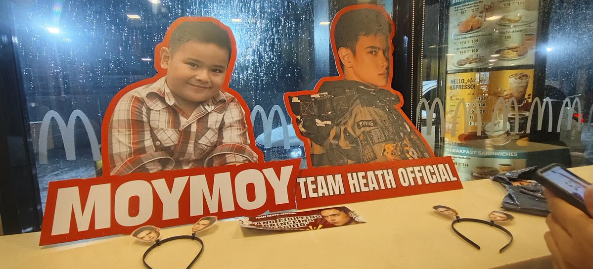 TeamHeathOfc's tweet image. Sumilong muna ang mga moymoy natin sa Mcdo last time hehe

Credits to our team live last Saturday hehe

HEATHS INCREDIBLE MONDAY
