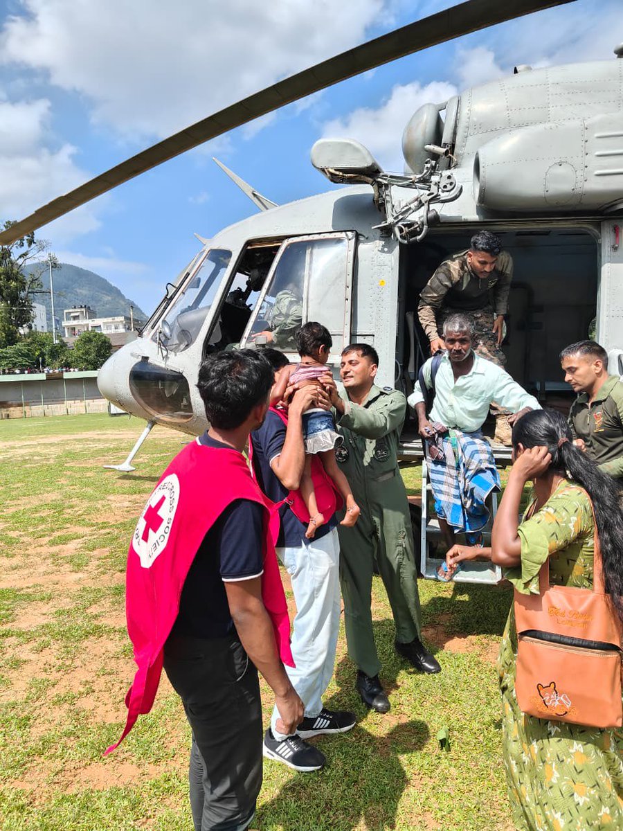 Platypuss_10's tweet image. High On Moral Values- the Indian Air Force!