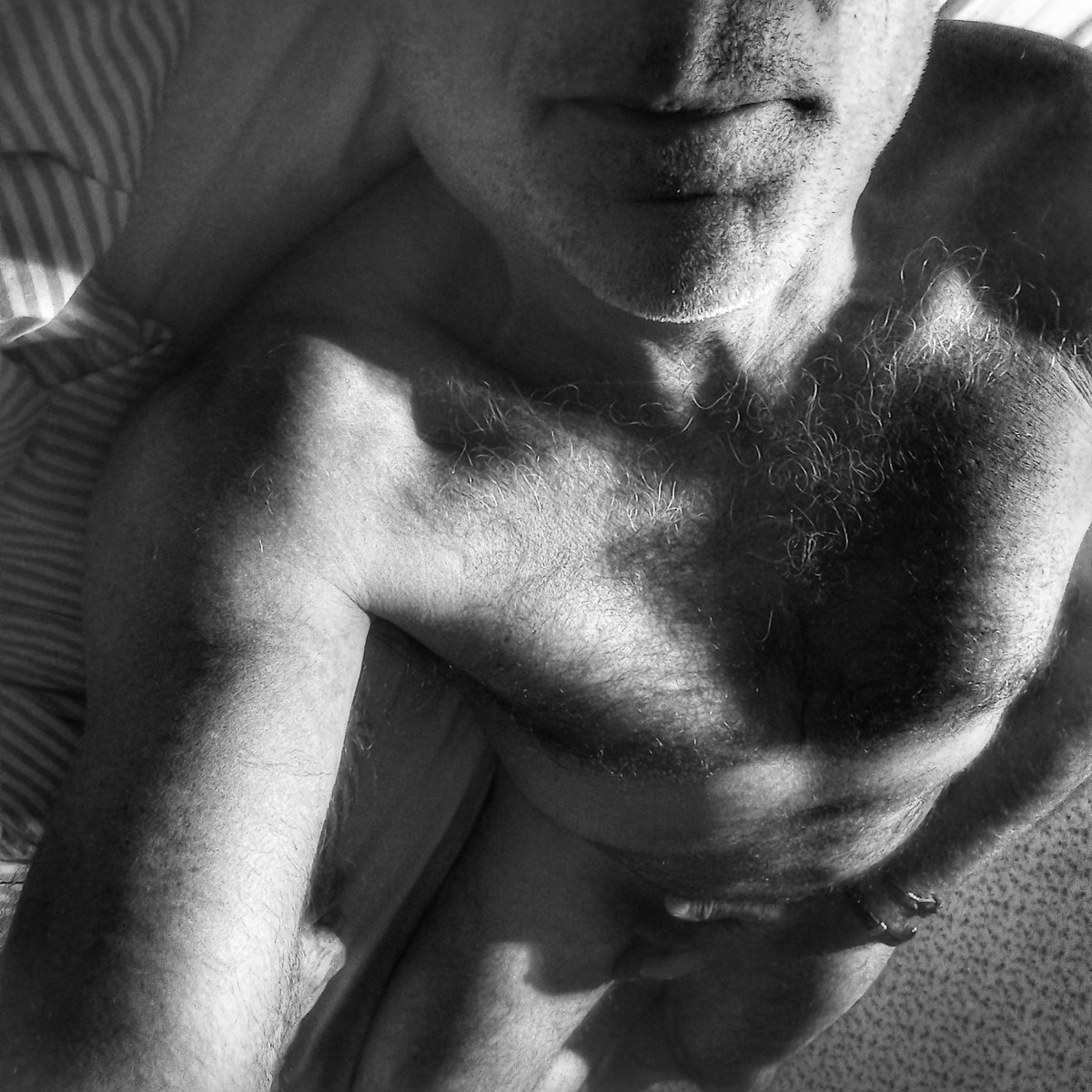 <a href="/JoliesFormes8/">Jolies Formes Anais & Thomas 🌹</a> <a href="/anaislise35/">Moi tout simplement moi</a> #AllongeEnNoirEtBlanc
#TousLesCorpsSontBeaux
Si le temps n'était pas compté, pour encore te caresser...