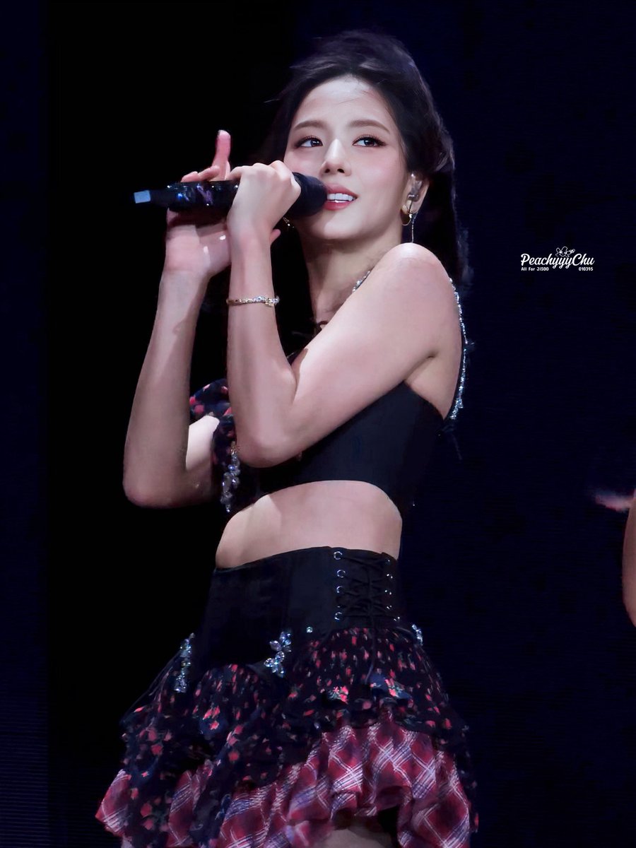 peachyyy_chu's tweet image. 251128 Singapore Day1
JISOO

Hugs and Kisses😘💋
@officialBLISSOO
#JISOO #지수 #BLACKPINK
#BLACKPINK_DEADLINE_IN_SINGAPORE #blackpinkjisoo #kimjisoo
#DEADLINE_IN_SINGAPOREDay1