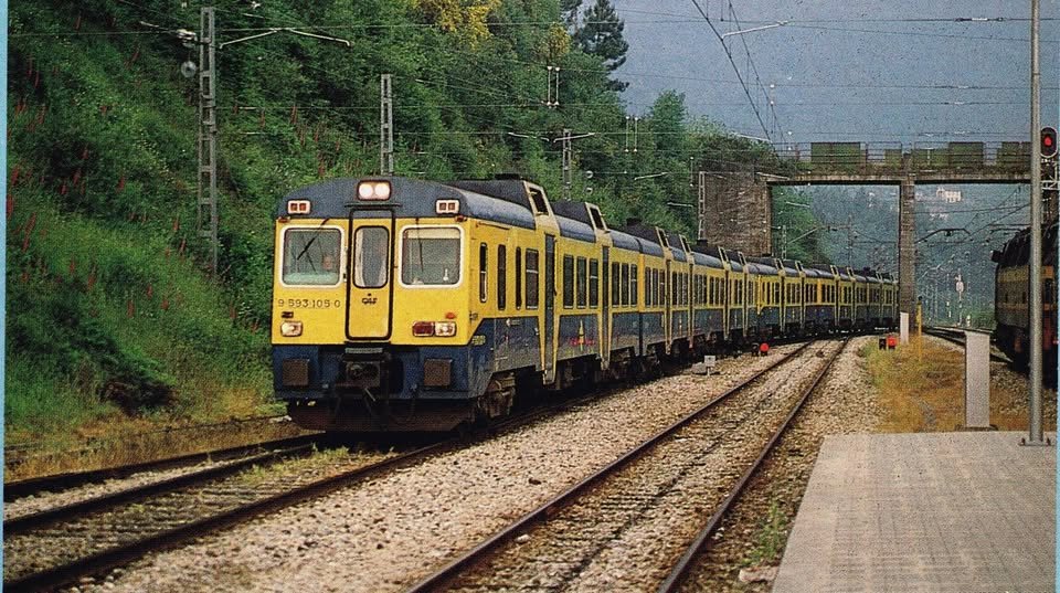Imagen de los años 80.-
 Foto archivo Renfe.