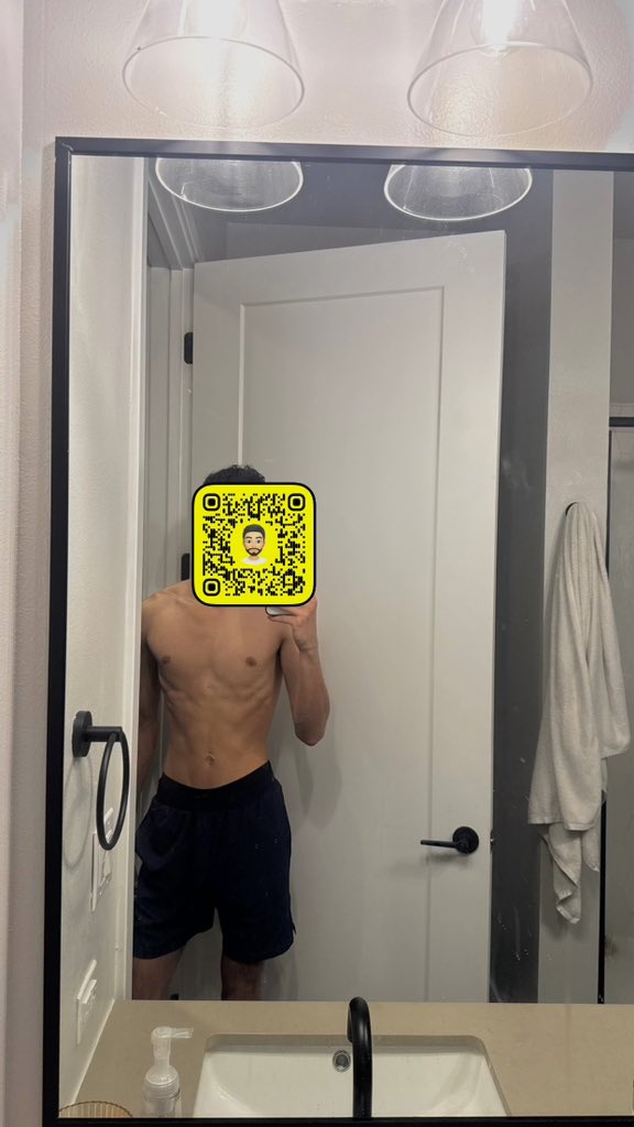 prett_boy22's tweet photo. سنابي اليديد Slx.em 😈 https://t.co/T4I5lVjJOE
