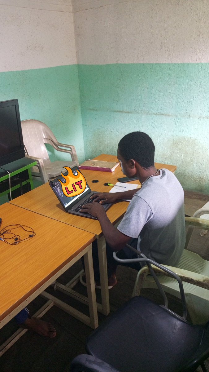 Oc_paschal_code's tweet image. Still the same boy, with the same name. Just a different mindset and a new game! 
Happy new month Family,may this final festive month of the year bring the perfect closure to your 2025, wrapping up all your efforts with joy, peace, and everything you wished for. Stay blessed🥂💜