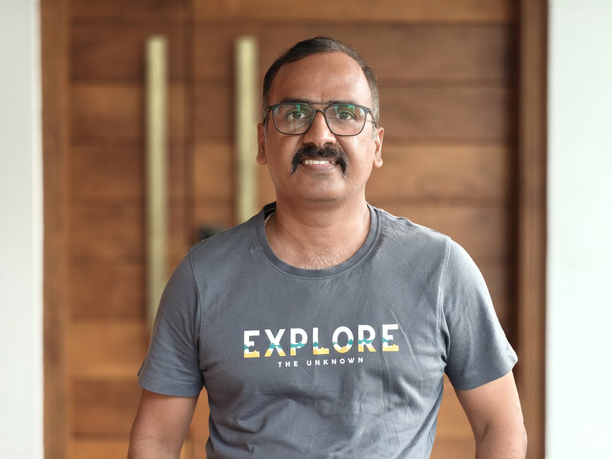 nirmaltv's tweet image. I&apos;ve got two portrait shots taken at 85mm f/2.8! 📸 Which one do you prefer?  I&apos;ll spill the beans on the phone later. Keep guessing! 😉