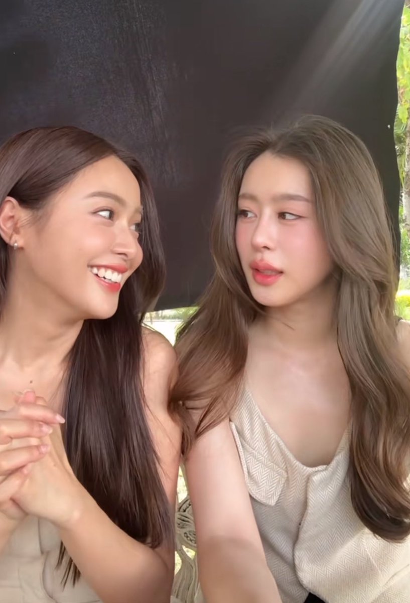 bunierain's tweet image. สิ่งนี้คือไย พี่อยากได้เฉลยด่วรๆ เสื้อผ้าหน้าผมถูกต้องมาก อุ้มแบมก็ถูกต้องมากเช่นกัน เอามานะๆๆๆ ㅠㅠ🤎