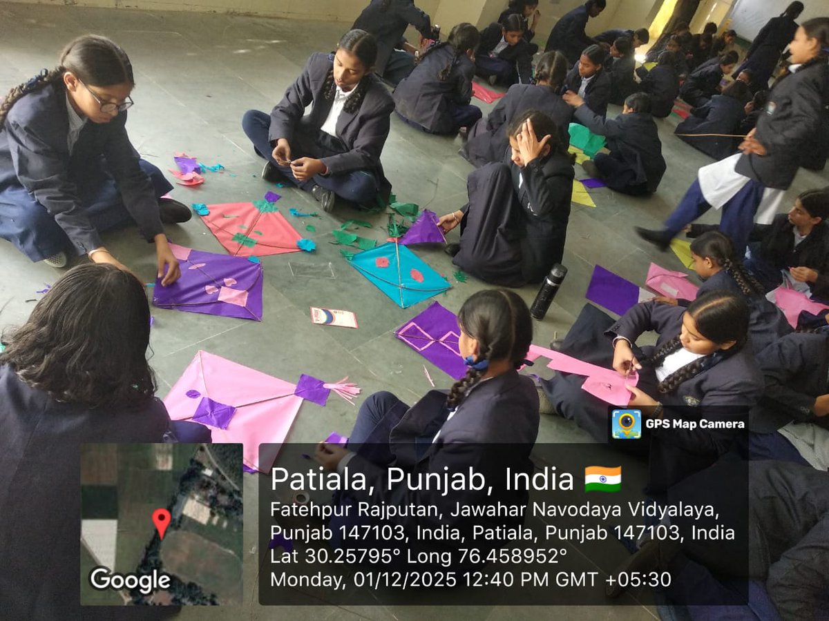 jnv_patiala's tweet image. “JNV Patiala celebrated Bag-less Day with an engaging and creative Kit Making Activity. Students enthusiastically designed learning kits using low-cost materials, making the day full of fun, teamwork, and innovation.
#baglessdays
#nvs
#JNV
@NVS_HQ 
@NVSHqNoida 
@ChdNvs 
@NVSHQ_