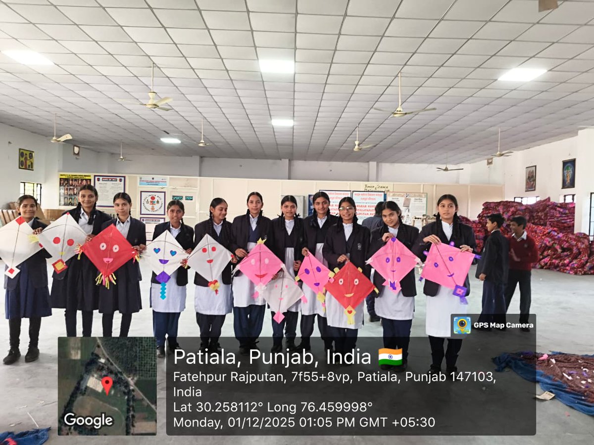 jnv_patiala's tweet image. “JNV Patiala celebrated Bag-less Day with an engaging and creative Kit Making Activity. Students enthusiastically designed learning kits using low-cost materials, making the day full of fun, teamwork, and innovation.
#baglessdays
#nvs
#JNV
@NVS_HQ 
@NVSHqNoida 
@ChdNvs 
@NVSHQ_