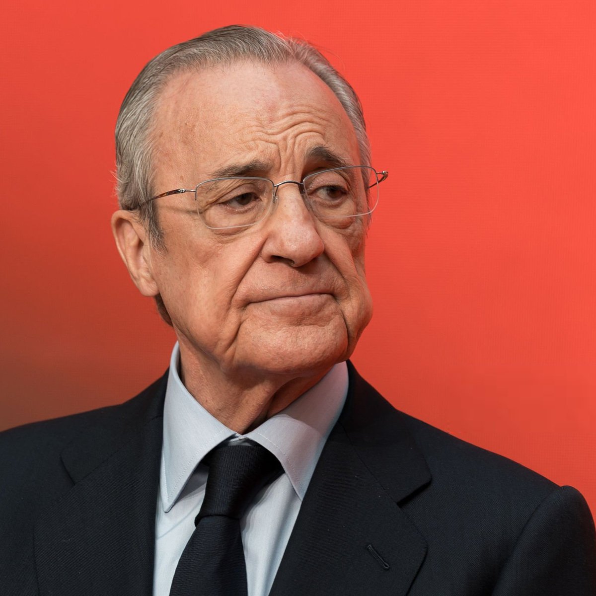 🚨 Okdiario | طلب تشابي ألونسو لاعب وسط فني في الصيف ورفض النادي والآن أدرك النادي أن هناك نقصاً في الجودة في هذا المركز.