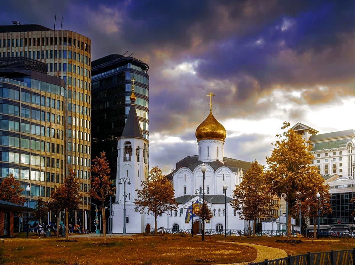 PEKHTography's tweet image. The city runs on Wi-Fi. The church runs on forever. 🕊️📡 One buffers your soul, the other feeds your calendar. Which bandwidth are you syncing with tonight? #ModernLife #DigitalDilemma #InnerPeace