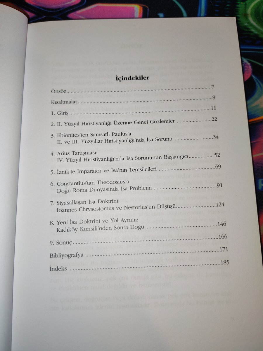 #İznikKonsili insanlığı geriye götüren dogmatik gerilemenin miladıdır. Elbette onların kendi tarihlerini kutsamaları onlar adına anlaşılabilir. Ancak bizim için bu ziyaret, bir ibret ve uygarlık şuurumuzu diri tutmamız gereken bir uyarı olabilir. Konuyla dair önemli bir kaynak: