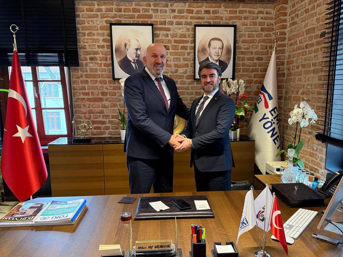 EmlakYonetim's tweet photo. Türkiye Muhtarlar Konfederasyonu Genel Başkanı Kadir Delibalta, Kocaeli Muhtarlar Derneği Başkanı ve Konfederasyon Genel Başkan Yardımcısı İlhan Altıntaş, Yalova Muhtarlar Derneği Başkanı ve Konfederasyon Genel Başkan Yardımcısı Mustafa Kandemir; Genel Müdürümüz Mehmet Akif Küçükdağ’ı ziyaret ederek kamu hizmetleri alanında yapılabilecek iş birlikleri konusunda istişarelerde bulundu.

Nazik ziyaretleri için kendilerine teşekkür ediyoruz.