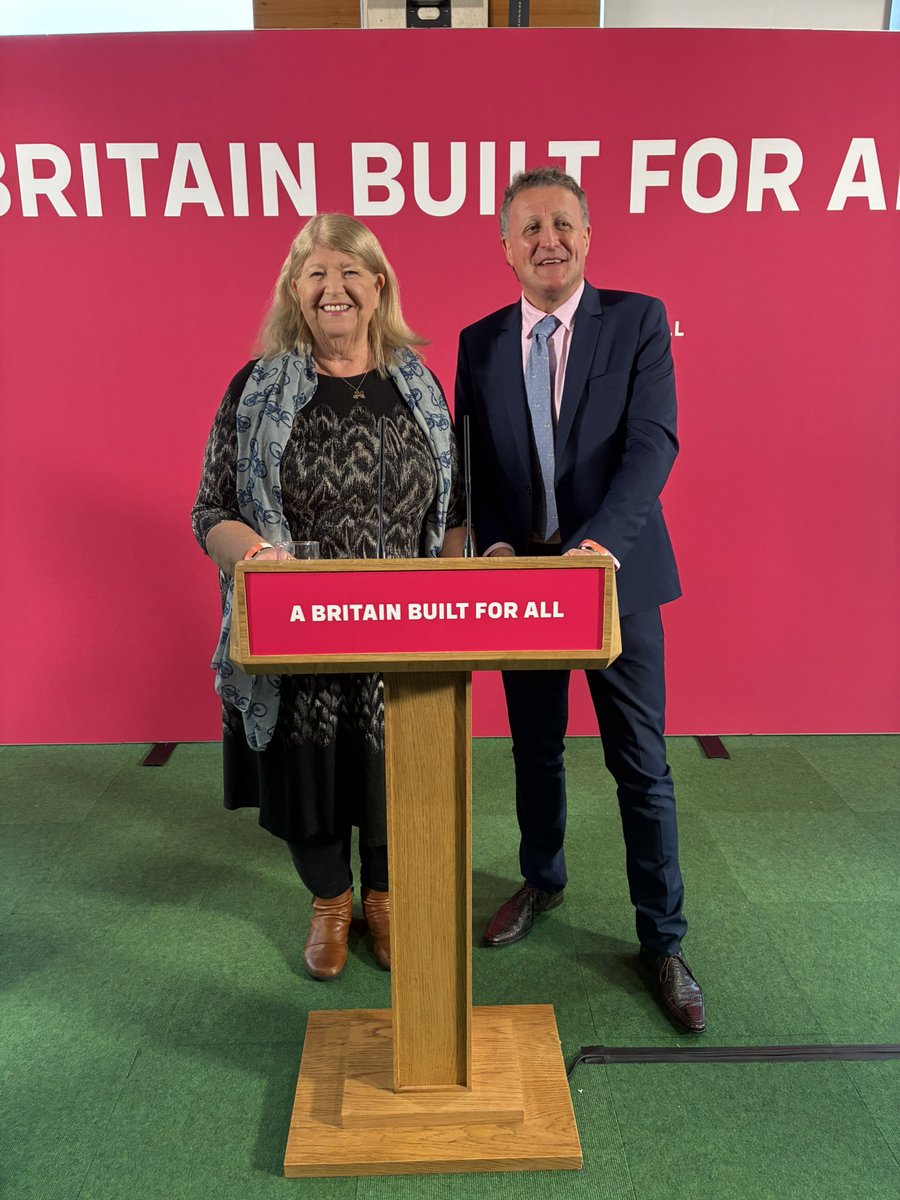 Our morning started like this #TeamPennine <a href="/penninecycles/">Pennine Cycles - Independent bike shop 🚴🏻🚴‍♀️</a> in #London hearing the #PrimeMinister speak <a href="/Keir_Starmer/">Keir Starmer</a> had lots of questions and tips maybe next time!