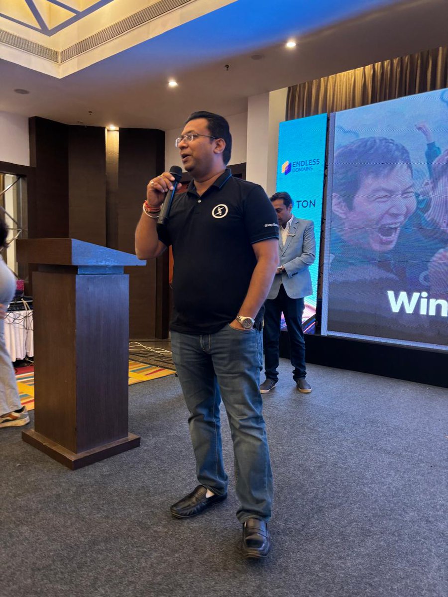 SharpEconomy's tweet image. .@lalitbansal81 is on stage delivering the Sharp Economy vision, and the energy is unreal!

You can feel the future of Web3 being shaped in real time. 💎

#TON #CSharpCorner $SHARP #SharpEconomy #SHARP #Hackathon #Innovation #Web3