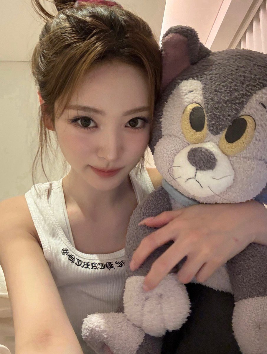 annarated's tweet image. 