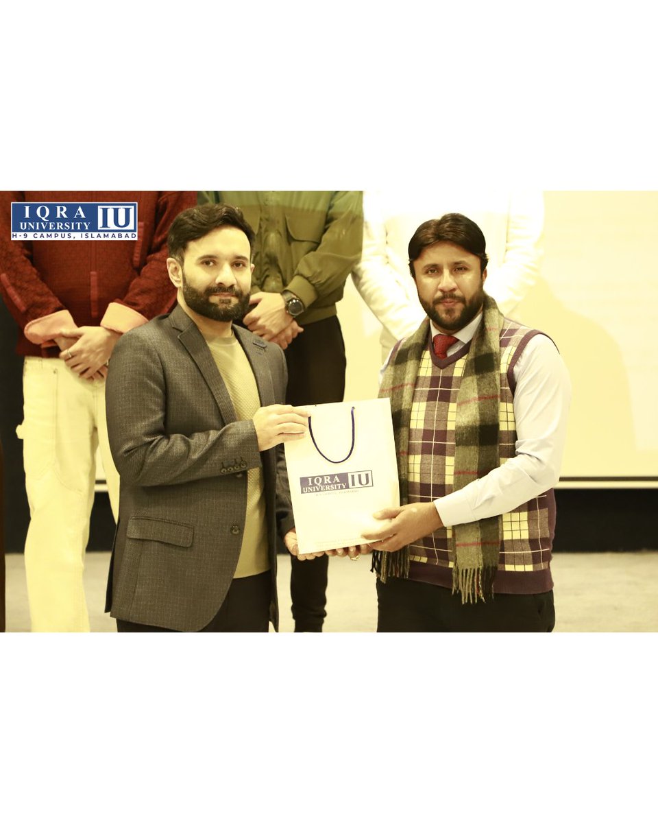 IUIsbCampus's tweet image. Career Services Office organized Student Capacity #Enhancement #Program session with Mr. Kaiwan Hamid Raja, Executive Director of Khyber Network and CEO of Khyber Digital, exclusively for the graduating students of Media Studies

@KhyberNews247  #HR #IqraUniversity #Islamabad