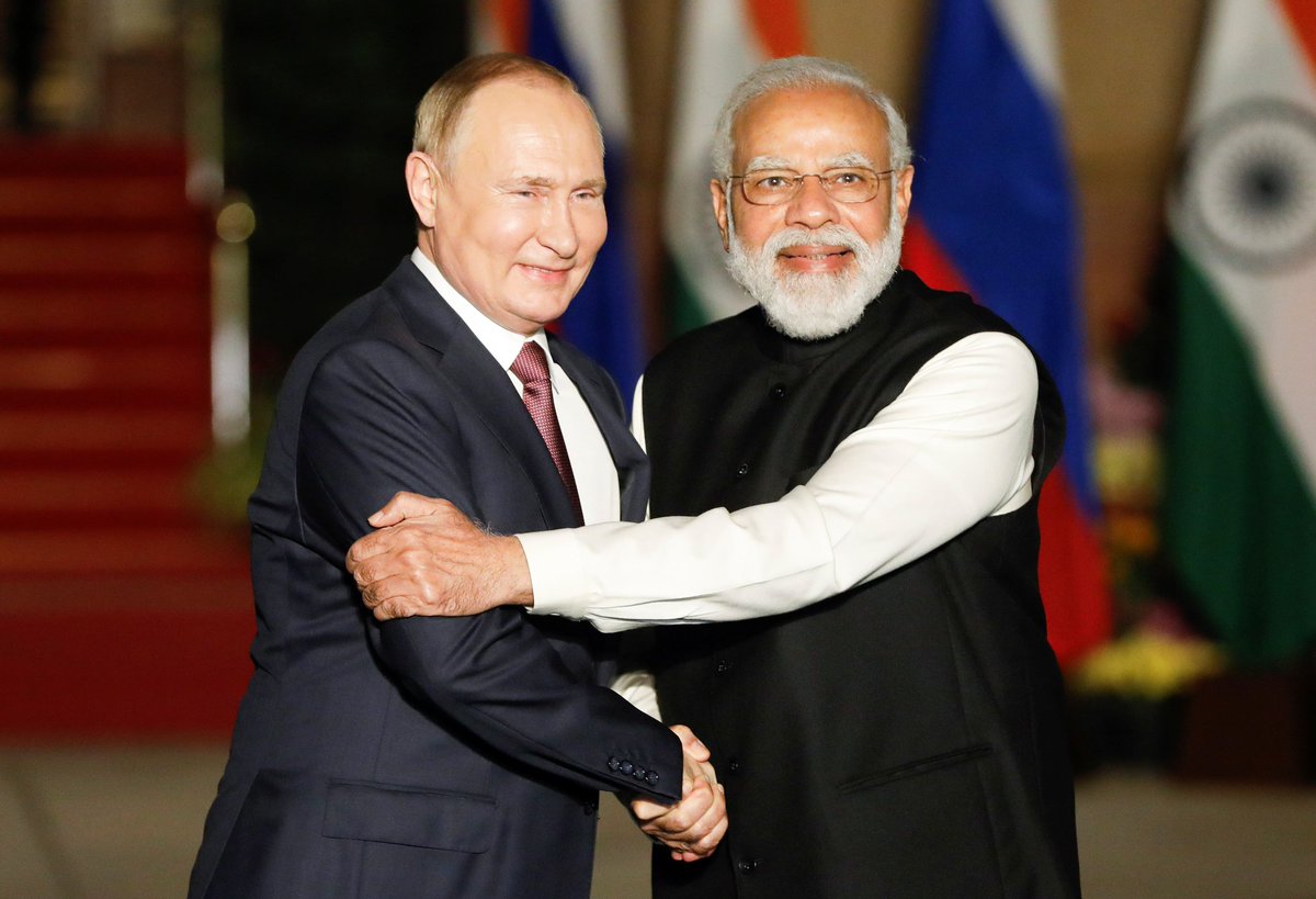 🚨 BREAKING: India to discuss major defence deal with Russia including Su-57 and S-500 air defence systems during Putin’s visit. (Economic Times) 🇮🇳🇷🇺