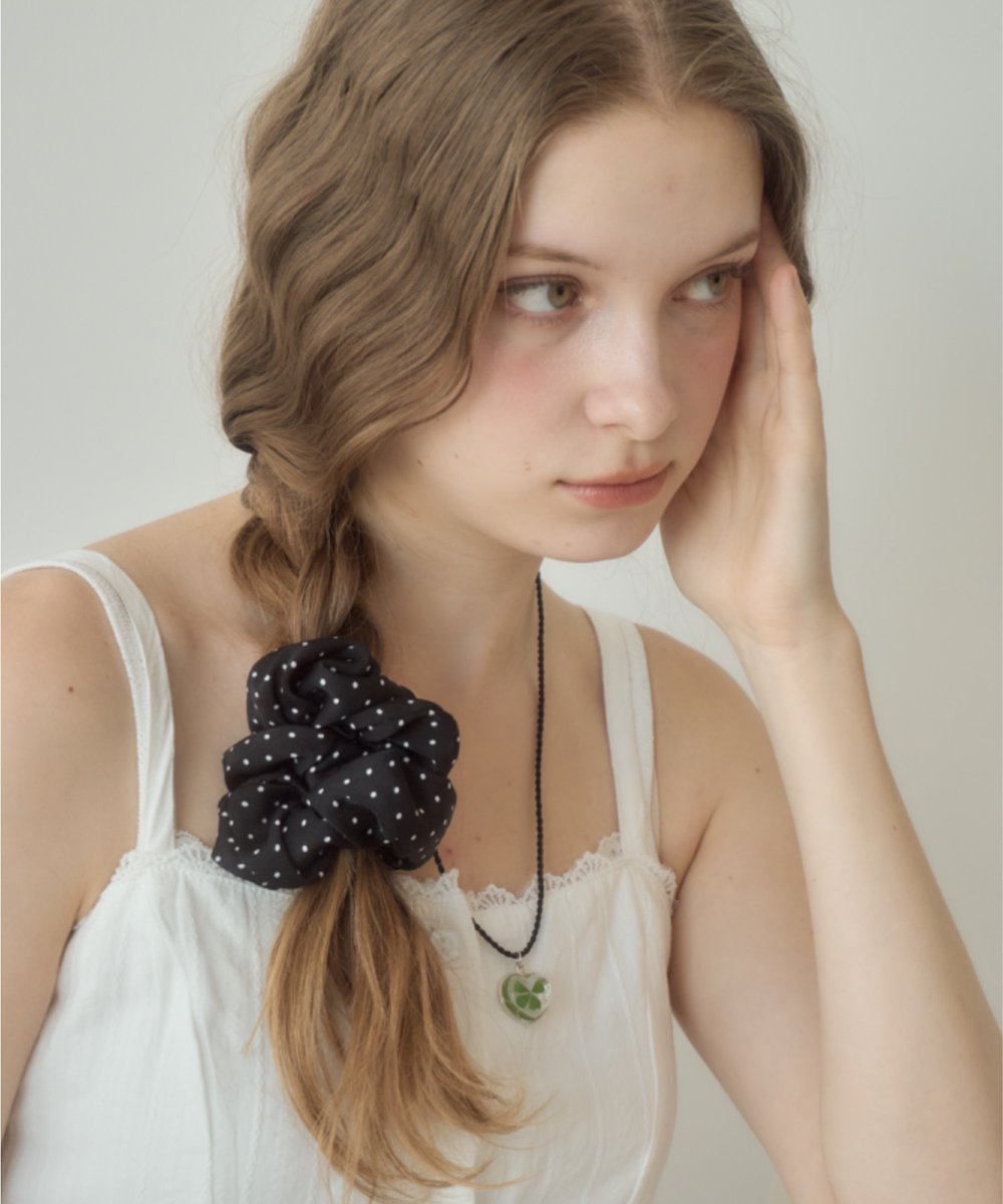 zozojp's tweet image. ドット柄シュシュ狙ってる👀🤍

zozo.jp/shop/auntieros…