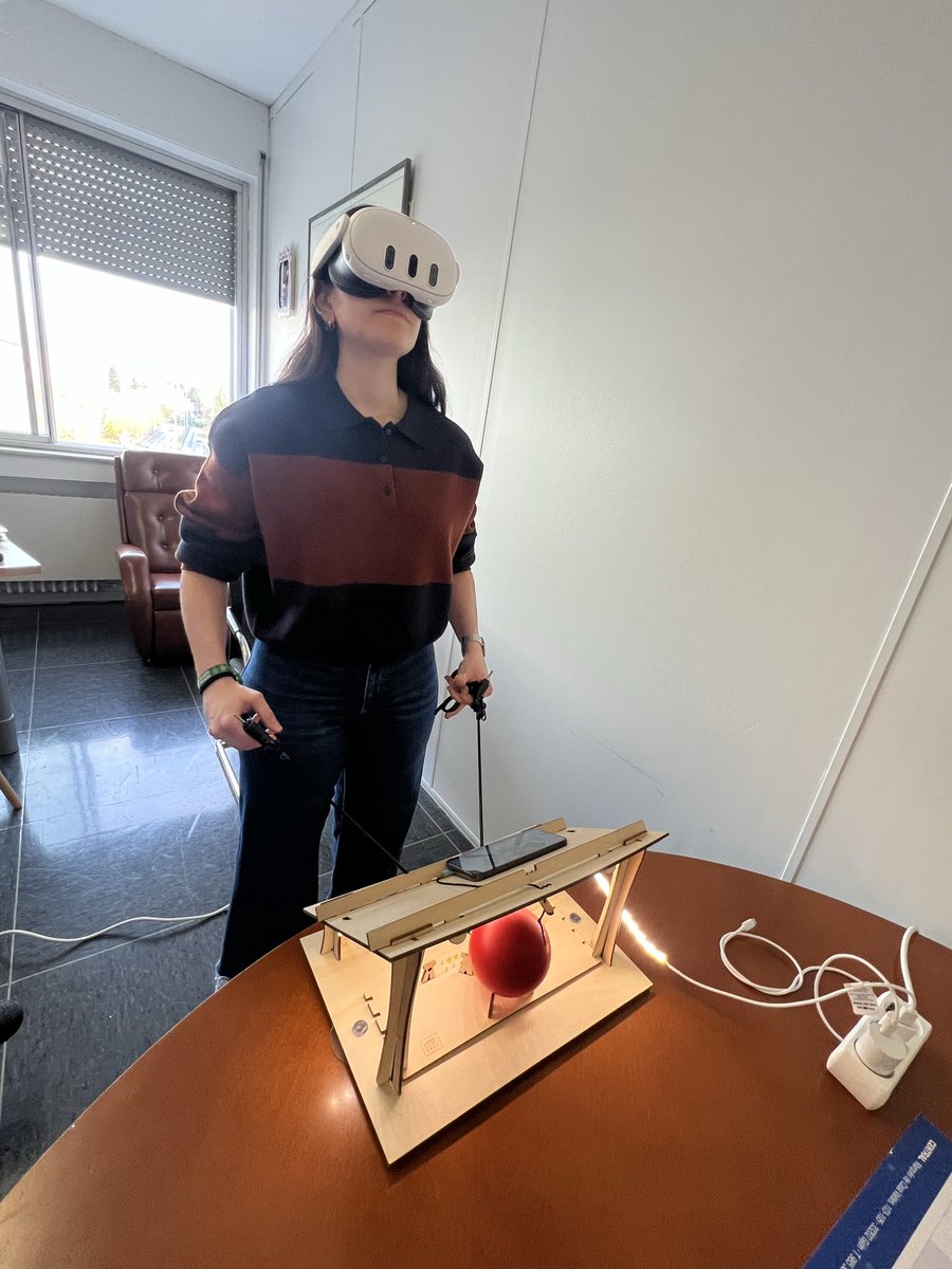 CirPediatrForal's tweet image. Bajo el auspicio de la @EupsaSurgeons, continuamos reclutando participantes en el estudio multicéntrico en entrenamiento #laparoscópico y #realidadvirtual. Proyecto liderado en nuestro centro por @JulioCMorenoA 🦾📊

@SECIPE @Me4Ped @salud_na @sopequin