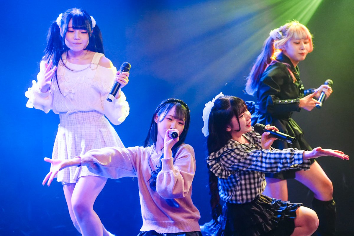 ももいろプロジェクト@momoiro_project #八雲りく💜@mogu_mogu888 #三