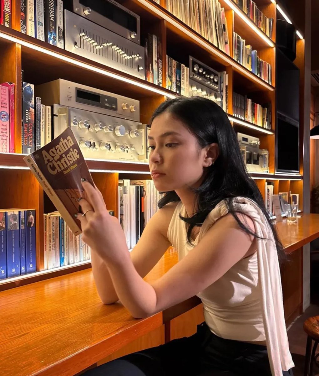 kirana anjani | #FUCKDPR #AparatKeparat tweet media