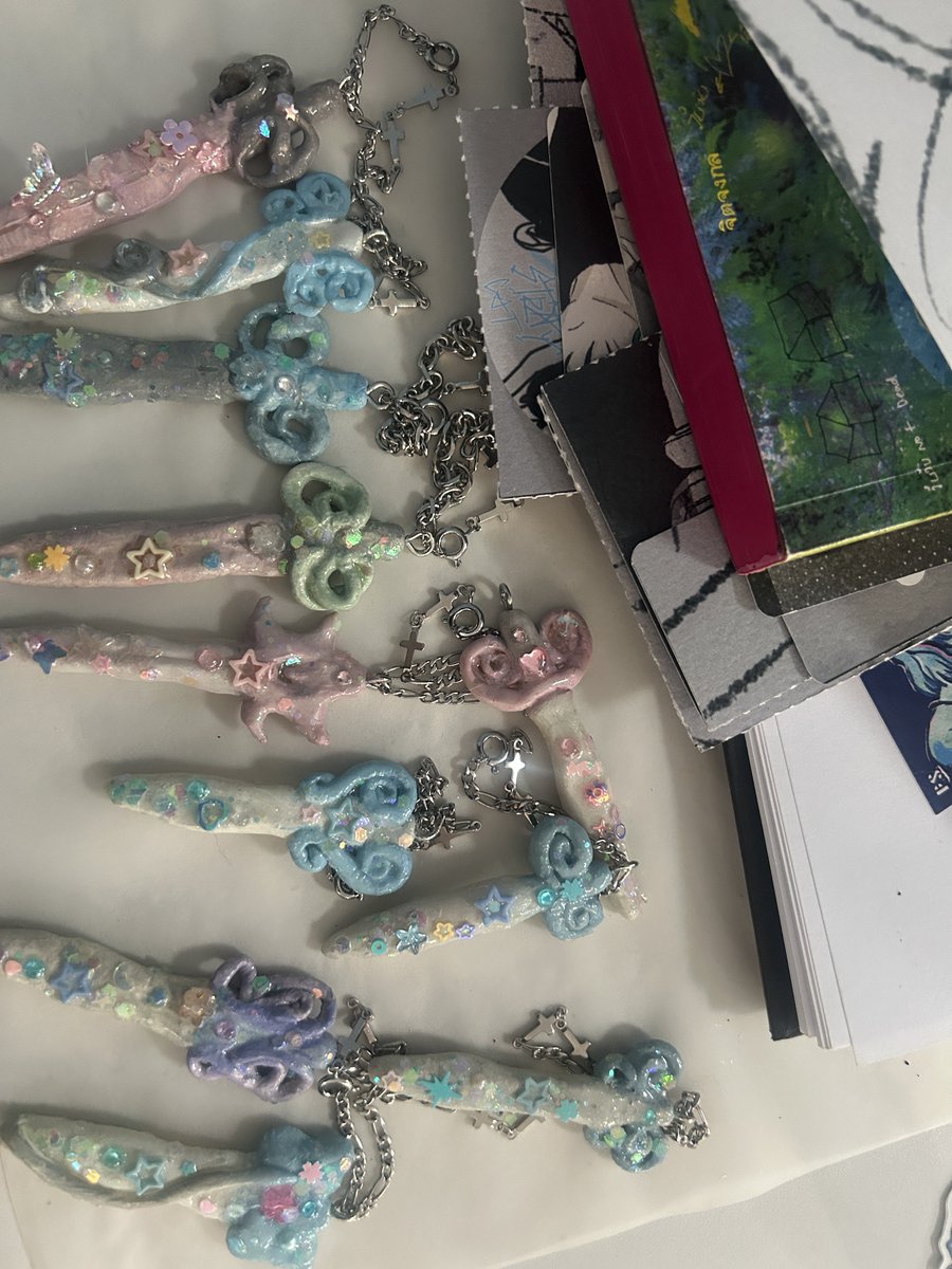 พกดาบกันคัฟ 🗡️✝️ 🪽#YOLOARTFEST2025