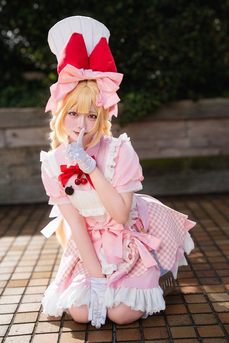 superget_win's tweet image. アコスタ池袋　2025/11/29
優しい雰囲気とキュートな仕草が完全にキャラとシンクロしてて尊い…！
クラスト姿が本当に可愛くて惹き込まれました🍓

勝利の女神 NIKKE / クラスト🍓

model :あまりりす　さん
（@amaririsu___cos）

#NIKKE
#クラスト
#NIKKEcosplay