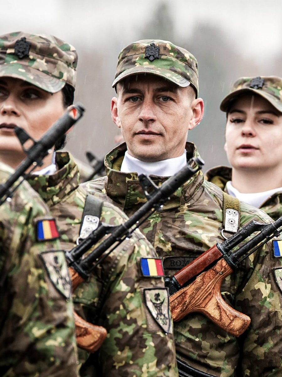 OTAN_FR's tweet image. Joyeuse fête nationale à notre Allié la Roumanie ! 🇷🇴 #RomaniaNationalDay 

#OTAN 🤝 @RomaniaNATO