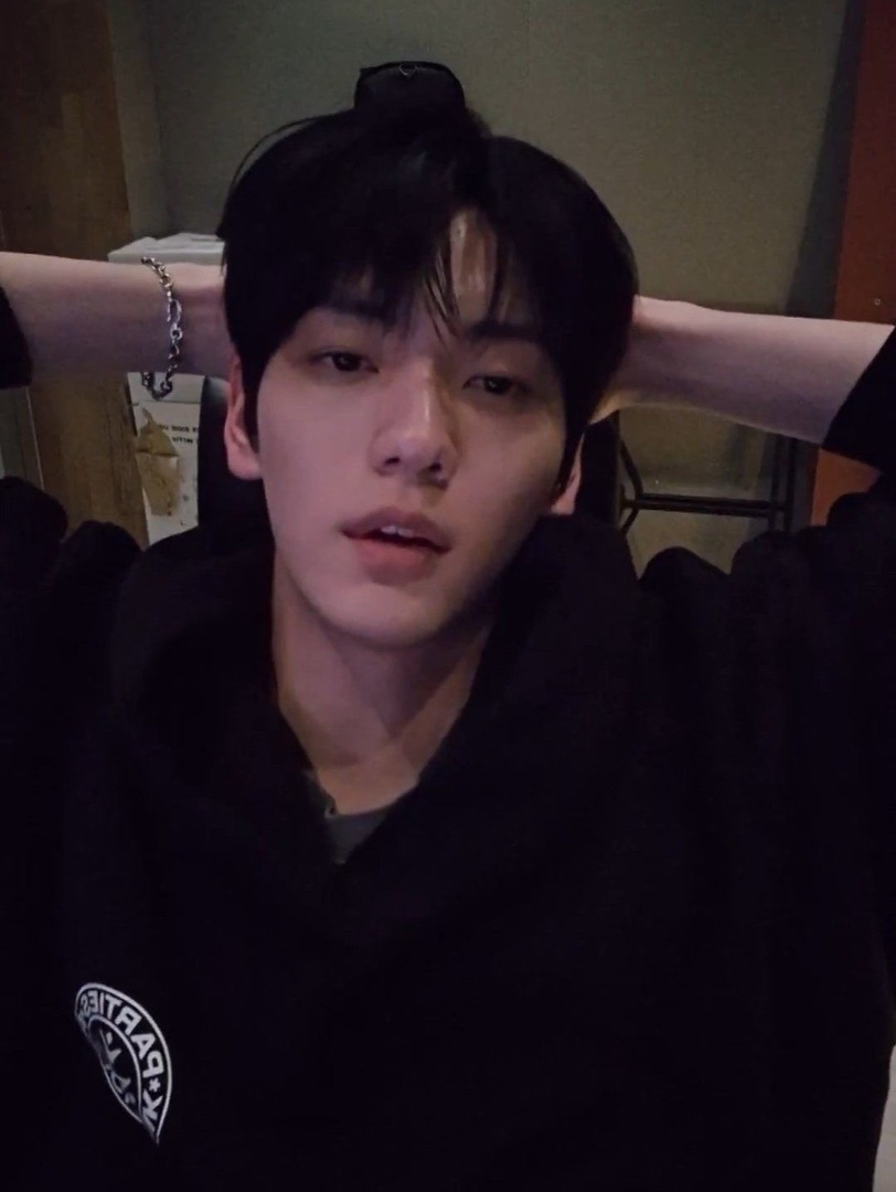 SEND MFS BACA LINK YA GES!! tweet media