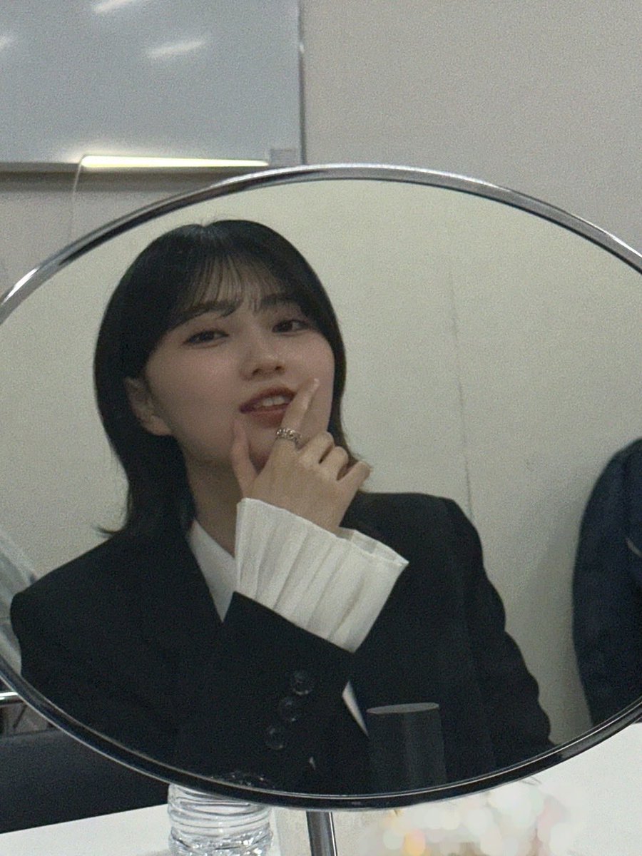 MUGEN_46's tweet photo. 王子様じゃん、、、、

#的野美青
#藤吉夏鈴 https://t.co/Q5zZXeJA6D