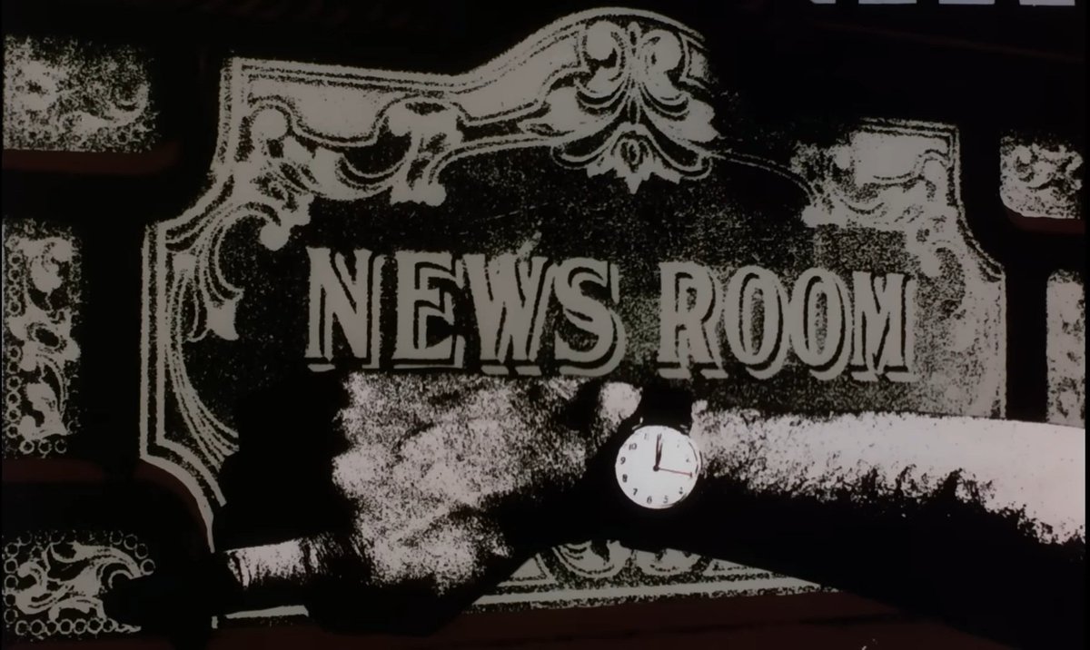 birdcampics's tweet image. The Lion Tavern, Liverpool with a still from the Yellow Submarine movie of the same window!
#AlphabetChallenge #WeekWforWindows