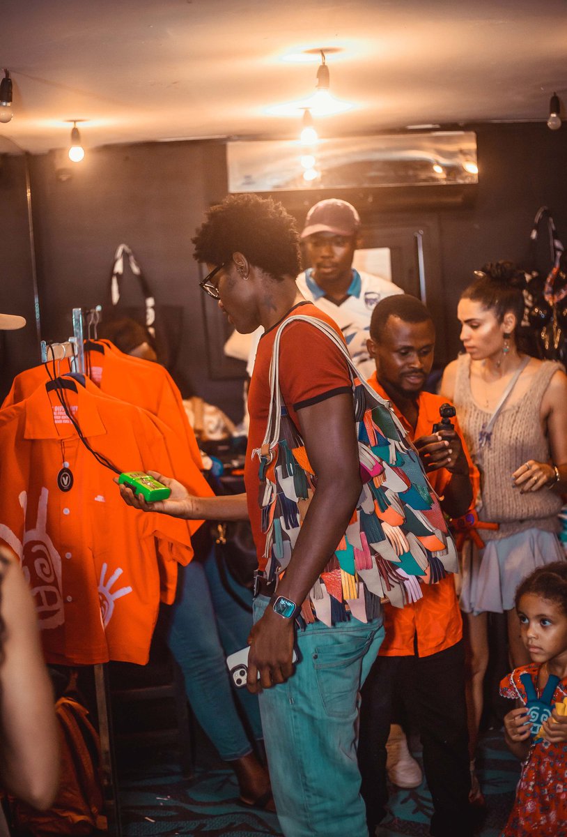 ccolorcells's tweet photo. NOVEMBER WAS A MONTH OF COLLABORATION.
HELLO DECEMBER.
Grateful for the creative energy shared.
Thank you to everyone that showed up, supported, and contributed to the process.
PS: We also reimagined a few @eastpak bags through our waste-to-art approach
#creativecolorcells https://t.co/SuXZeHgv7N