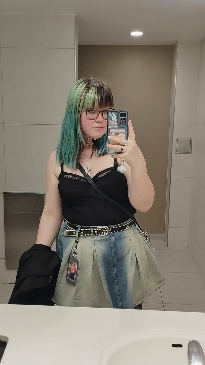 Cucie Postrach Ulice 🫐💜 tweet media