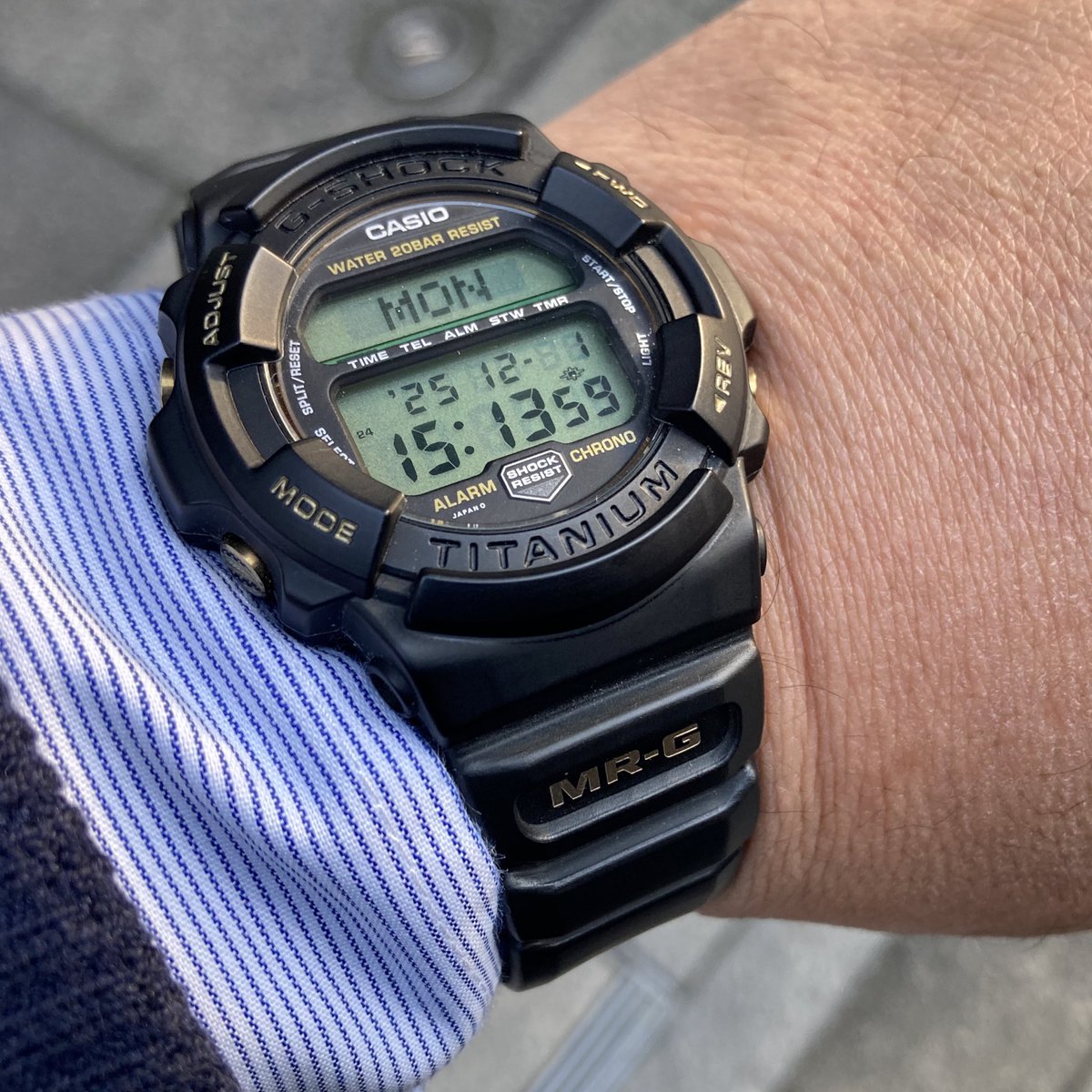 今日のお供はG-SHOCKのMRG-1B-1でした。ブラックアウトなチタンベゼル