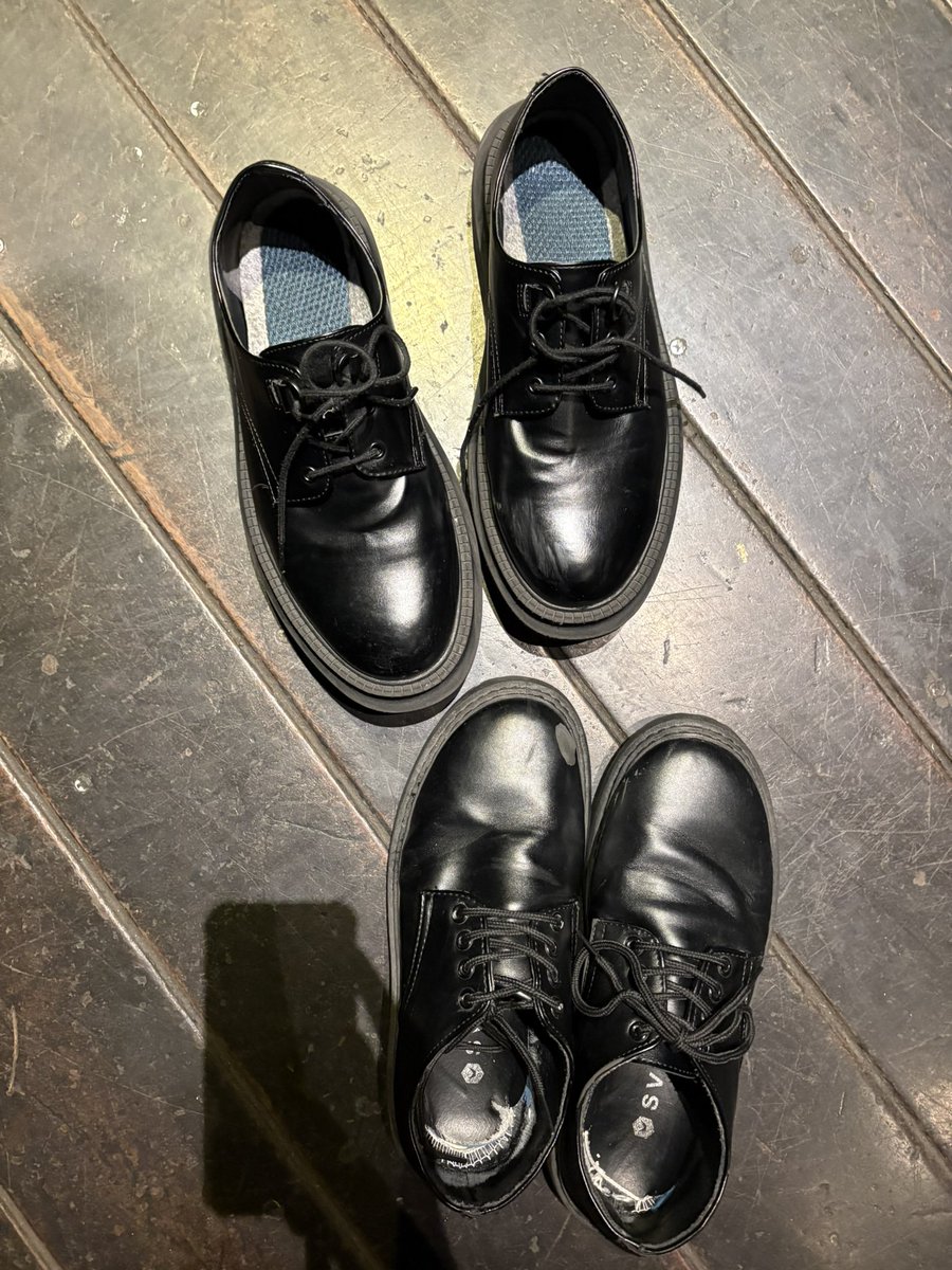 kono_rabichan's tweet image. 日本中を騒がせた靴、ついに持ち主に返却