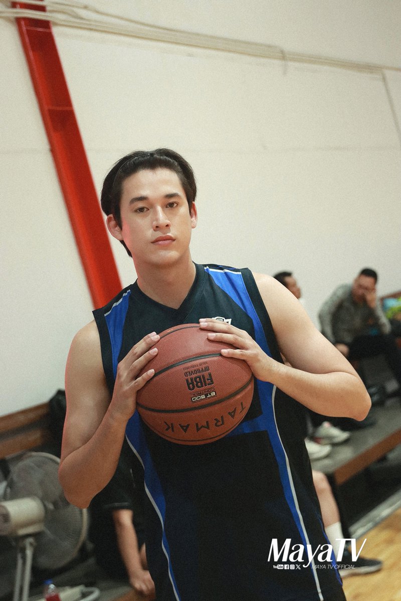 mayaonline2002's tweet image. Snapshot #MAYATVOFFICIAL | กวิน แคสกี้ #GawinCaskey ลงสนามซ้อมบาสฯ ก่อนเปิดแมทช์หยุดโลกที่ #GMMTVStarlympics2025

Interview📽🔗youtube.com/live/dZ7TvgvNm…