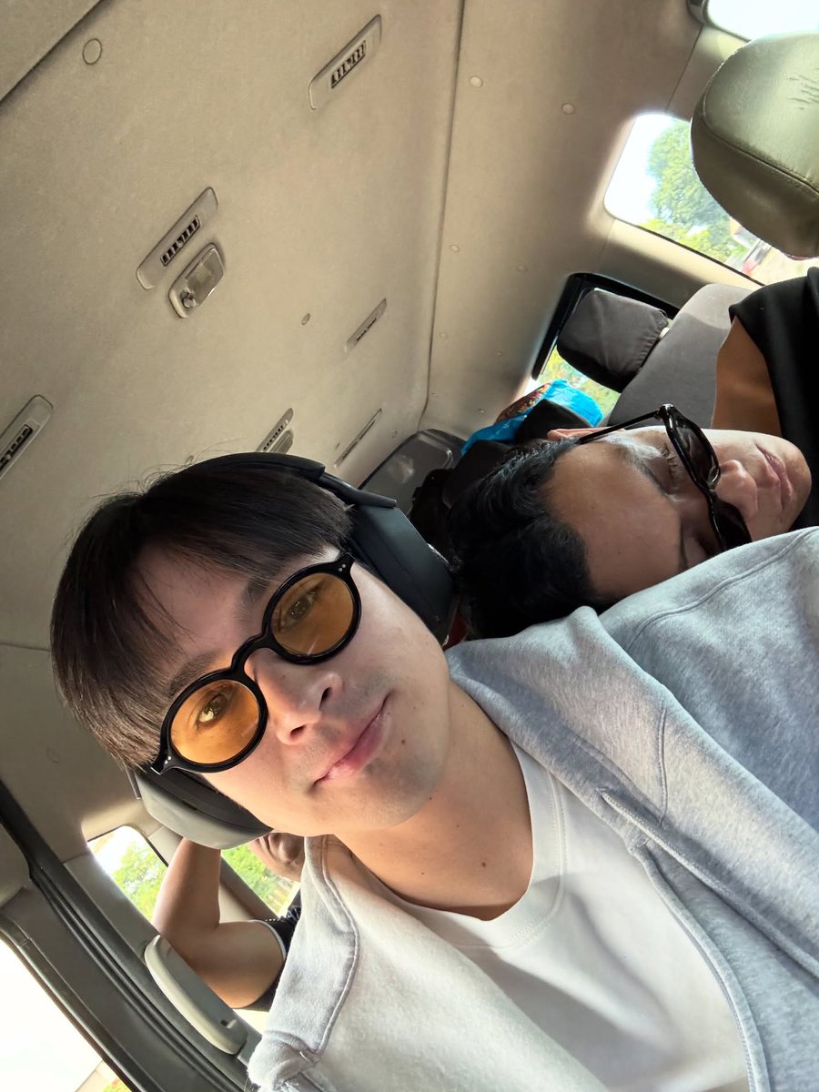 mnr_shipper's tweet photo. esnyr is in ralph's dump! #rizalph layag!ππ€§
πΈ https://t.co/6YERKY2PMh https://t.co/D3HxI0bV8p