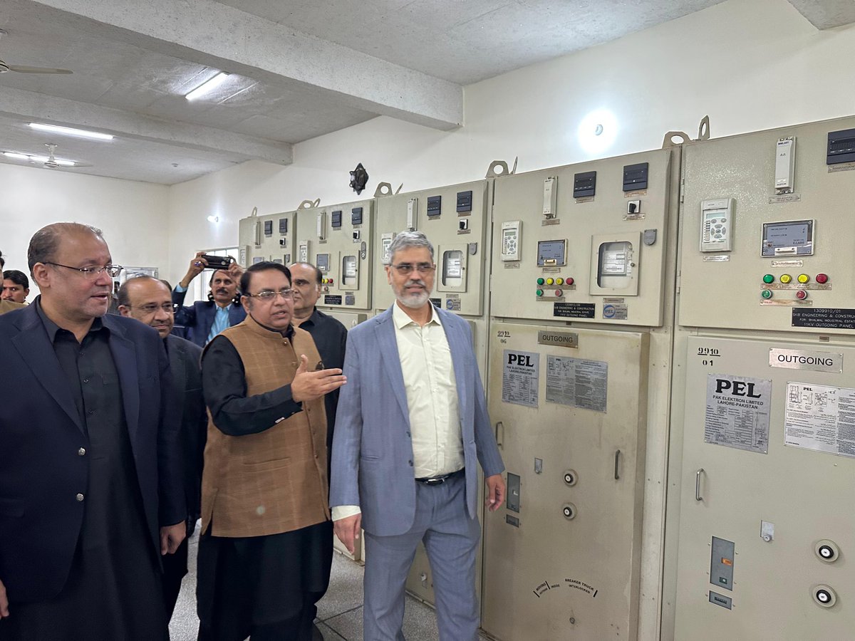 ICIDPunjab's tweet photo. صوبائی وزیر صنعت و تجارت چوہدری شافع حسین کا بھلوال انڈسٹریل اسٹیٹ کا  تفصیلی دورہ 
1254ملین روپے کی لاگت سے بننے والے 132کے وی گرڈ اسٹیشن کا افتتاح کیا
@GovtofPunjabPK 
#ShafayHussain  #ICID 
#BhalwalindustrialEstate #PIEDMC https://t.co/NTPJU3xoTy