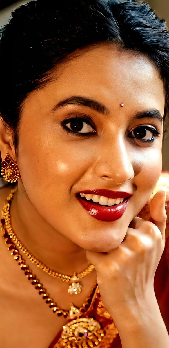 I am Back 😉 

#PriyankaMohan