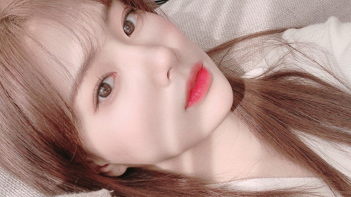 pop__notes's tweet image. Today let's #ℜo𝕔k𝔗heℭ𝕒mp, ahora si! Aunque esta vez será pero desde mi camita, claro que sí, porque no pienso levantarme de allí en ningún momento a no ser que vaya a la cocina por palomitas de maíz 🍿 para verme la nueva #ℭampℜo𝕔kʼ𝔐ov𝕚ǝ.

#𝙼iu'𝐬 ♡🥐 ꕀ 𝐛akǝ𝕣y !