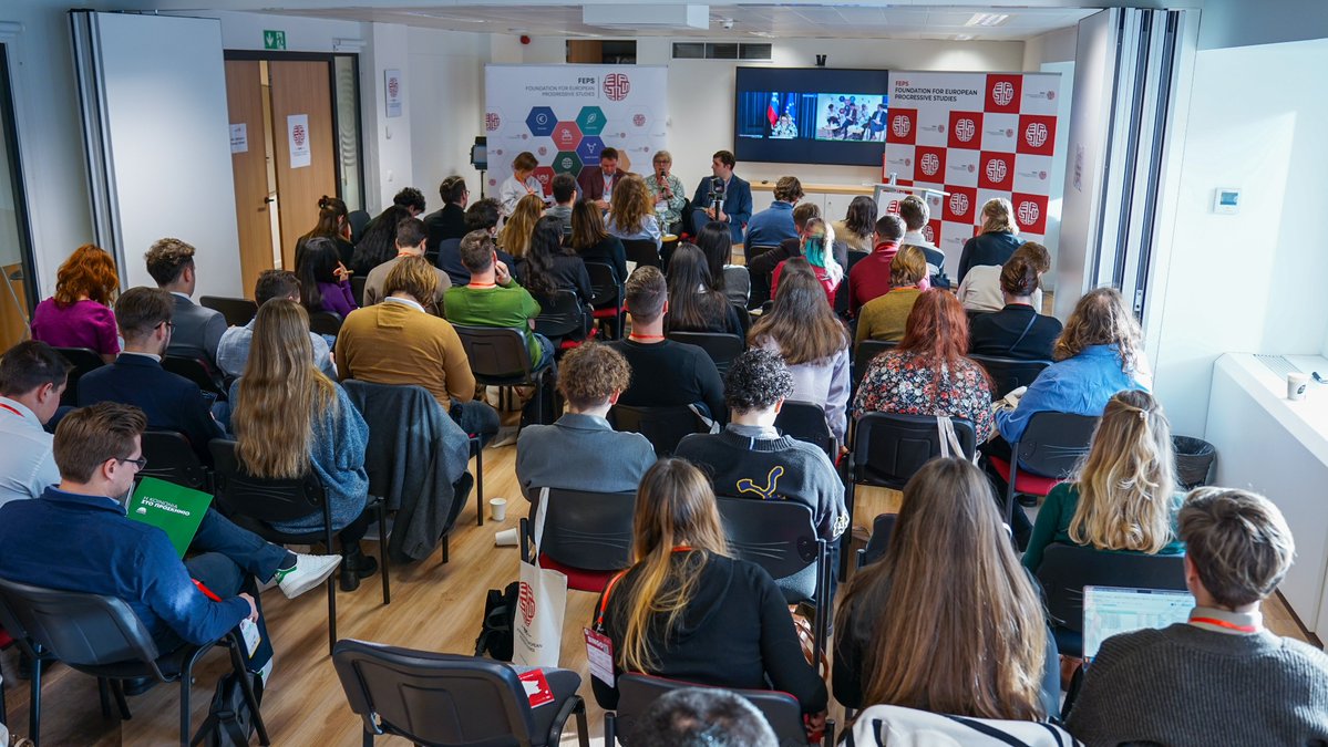 <a href="/LaszloAndorEU/">László Andor</a> <a href="/FES_FoW/">FES Future of Work</a> <a href="/RennerInstitut/">Karl-Renner-Institut</a> <a href="/EteronorgEn/">Eteron Institute (english)</a> <a href="/FAE_pl/">Fund. Amicus Europae</a> 🤔At FEPS' Annual Autumn Academy #FEPSAAA, the panel discussion on: 

"The New Global Order – When submission Is not a strategy"

With: 
🔸<a href="/ireneuszbil/">Ireneusz Bil</a>, Director, <a href="/FAE_pl/">Fund. Amicus Europae</a>
🔸<a href="/AnneVanLancker/">Anne Van Lancker</a>, President, <a href="/Solidar_EU/">SOLIDAR & SOLIDAR Foundation</a>
🔸João Martins Pereira <a href="/MPereiraJoao/">João Martins Pereira</a>, President, <a href="/YESocialists/">Young European Socialists</a>