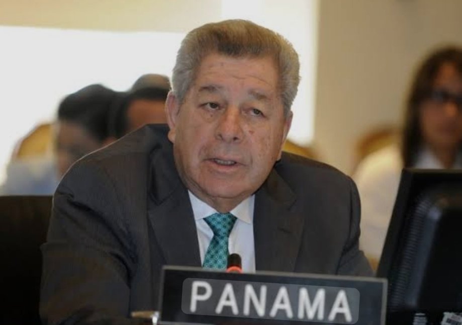 manoloalvarezc's tweet image. Con quienes del gobierno, será esta piedrota? de Arturo Vallarino, exvicepresidente de Panamá, conocido en política como el rey Arturo y R2-D2 o Arturito el de Guerra de las galaxias. Quienes serán esos cocotudos del gobierno, que sueñan con ser millonarios con reapertura mina?