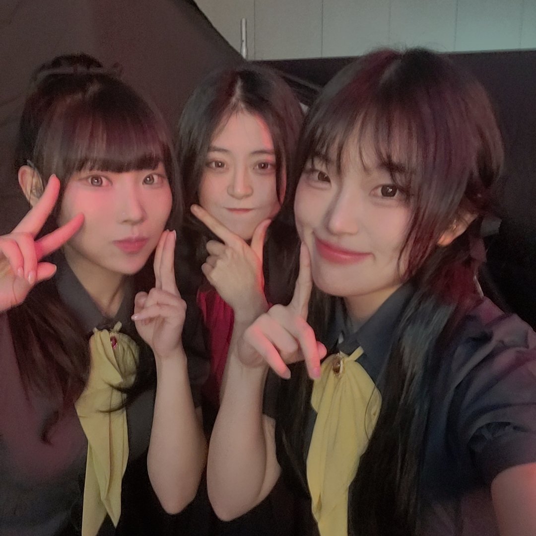 블리전 4주년 1일차 보컬즈

#블루아카이브 #블루아카 #ブルーアーカイブ
#ブルアカ #BlueArchive #블루아카이브4주년
#BlueArchive4thAnniversary #리코엔