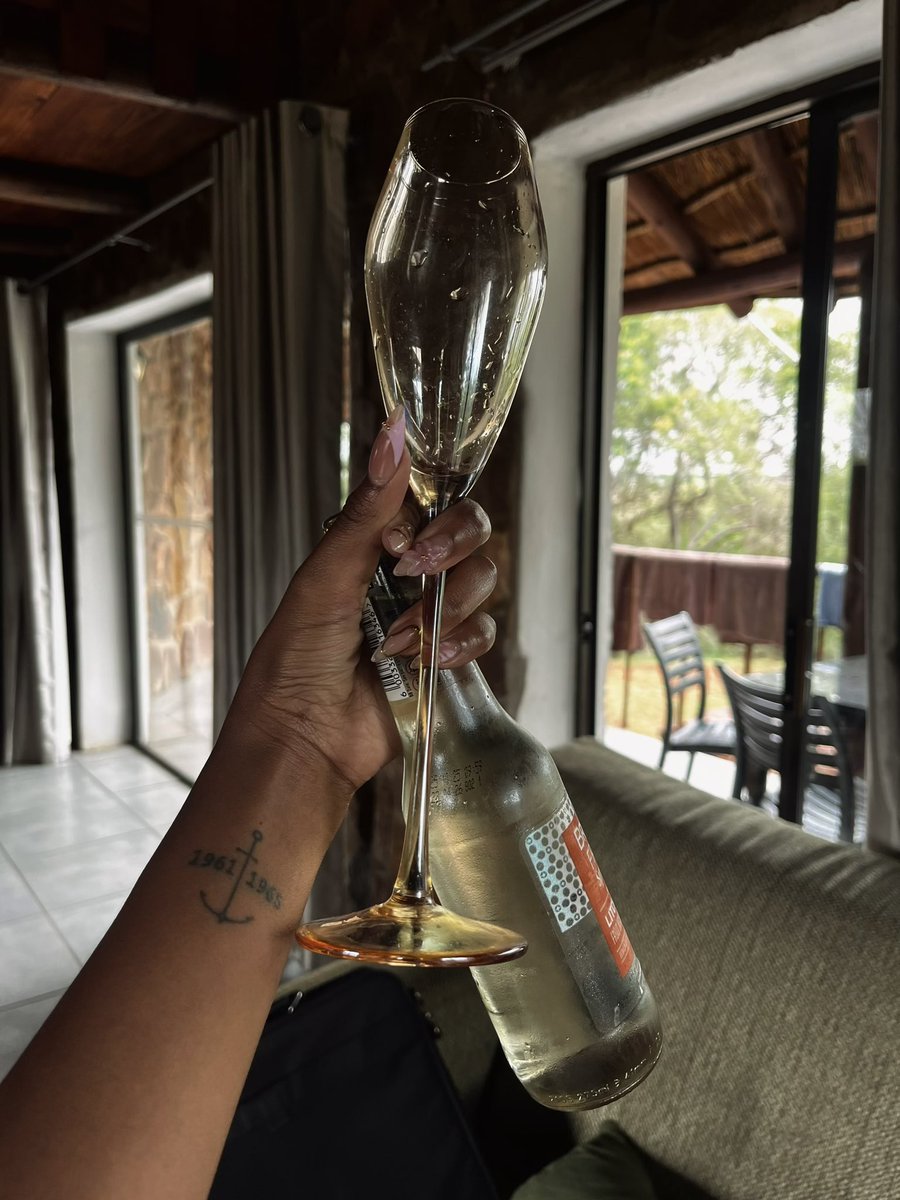 This moment &amp; no network. And honestly? I wouldn’t have it any other way.