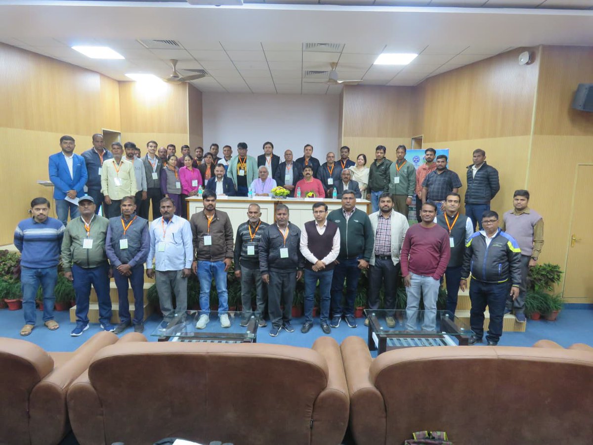 CSIRCIMAP's tweet image. A five-day Skill Development Training Program on “Cultivation, Primary Processing, Valorisation, Quality and Marketing Aspects of Commercially Important Medicinal and Aromatic Crops” commenced on 1st December 2025 at CSIR-Central Institute of Medicinal and Aromatic Plants…