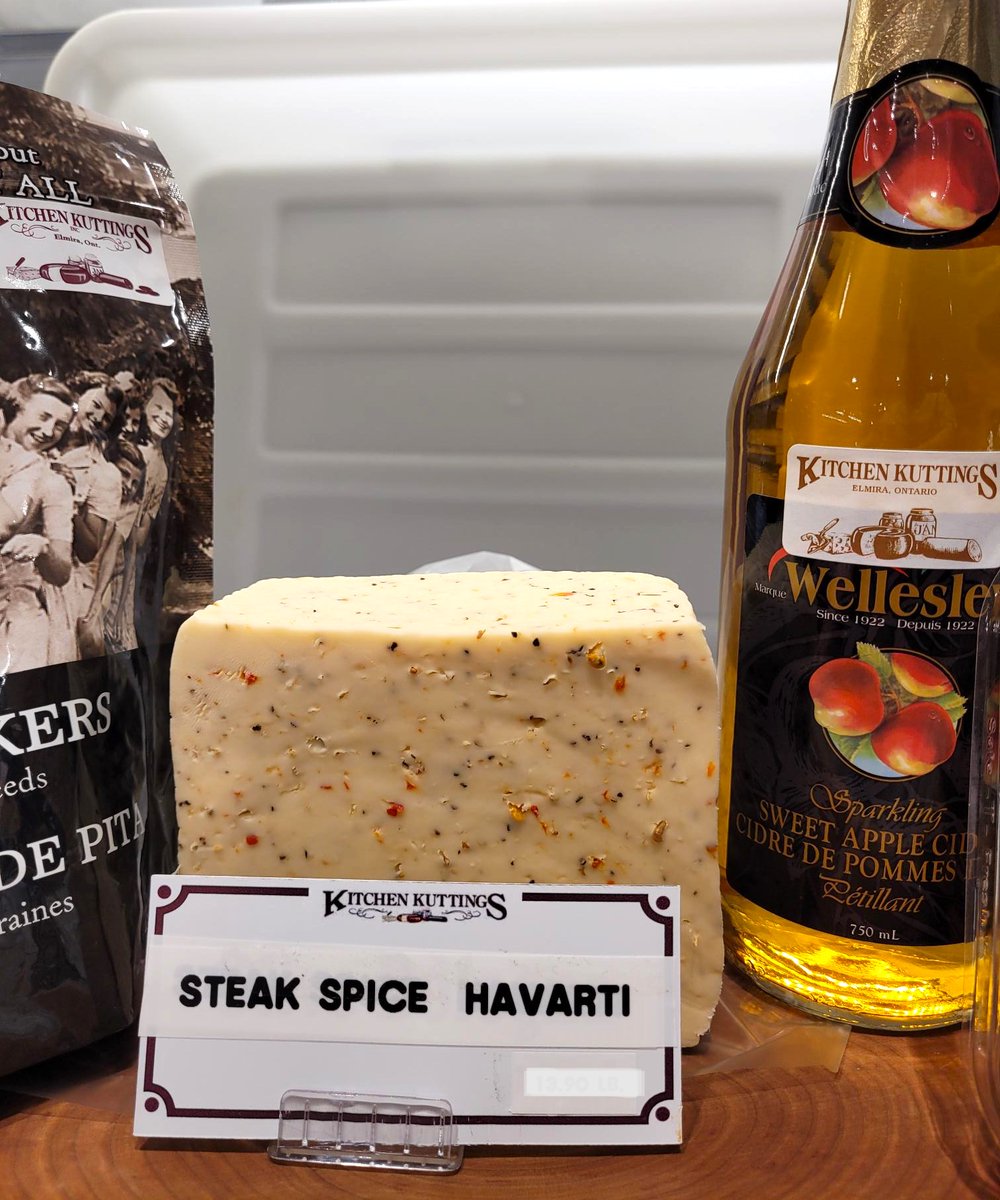 We’re thrilled to introduce the Fiesta Taco Chicken Wrap, packed with delicious grilled chicken,  Mozzarella, lettuce, tomatoes, red onions, green peppers, black beans, corn, and crushed Doritos, drizzled with our special in-house Fiesta sauce, wrapped in your choice of tortilla.